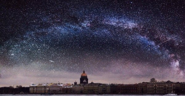 Ночное небо Питера