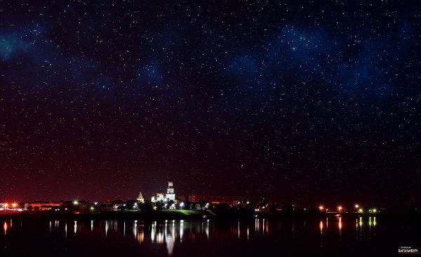 Ночное небо в городе