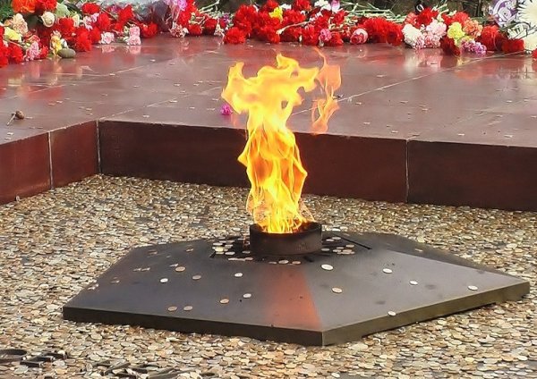 Звезда вечный огонь