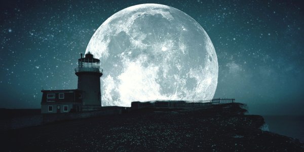 Ночь Луна море