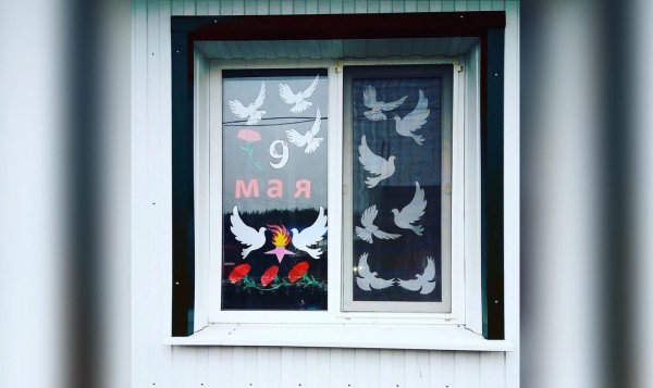 Украшение окон к 9 мая красками