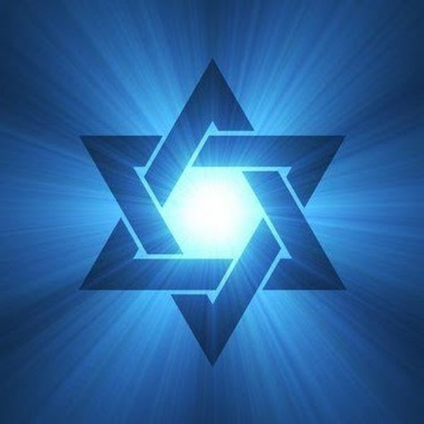Во Франции стали помечать дома евреев звездой Давида - ФОТО