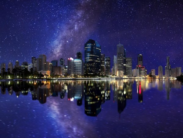 Ночное небо в городе