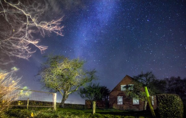 Звезды над домом