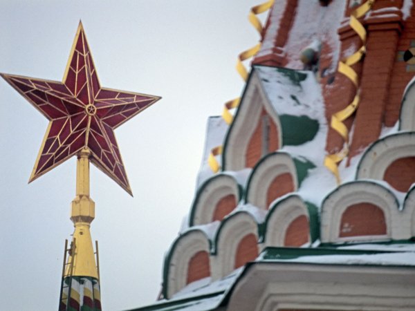 Рубиновые звезды надпись