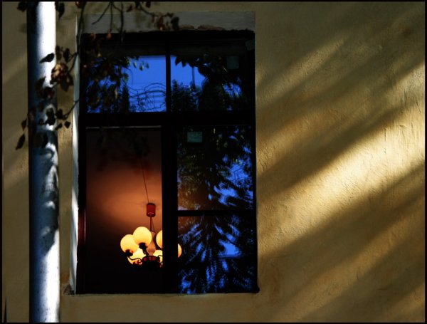 Свет в окне