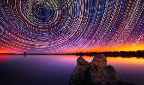 Звездное небо на длинной выдержке