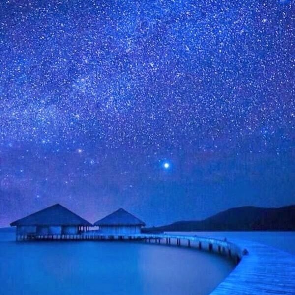 Необычное ночное небо