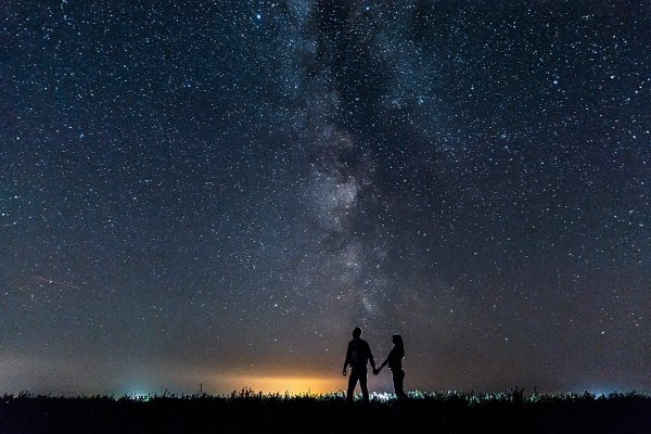Двое под звездным небом