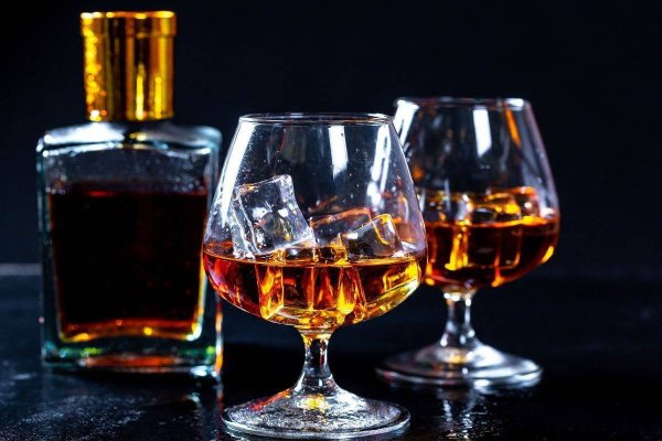 Красивые бокалы для коньяка