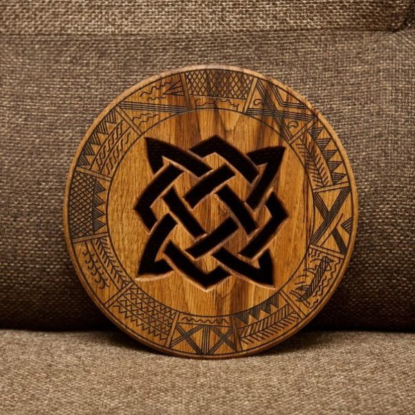 Восьмилучевой Коловрат тату