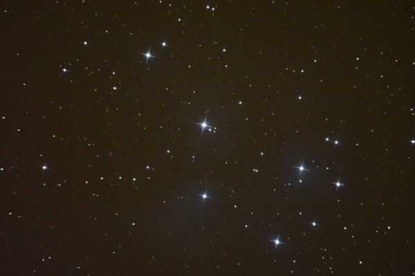 Черное небо со звездами