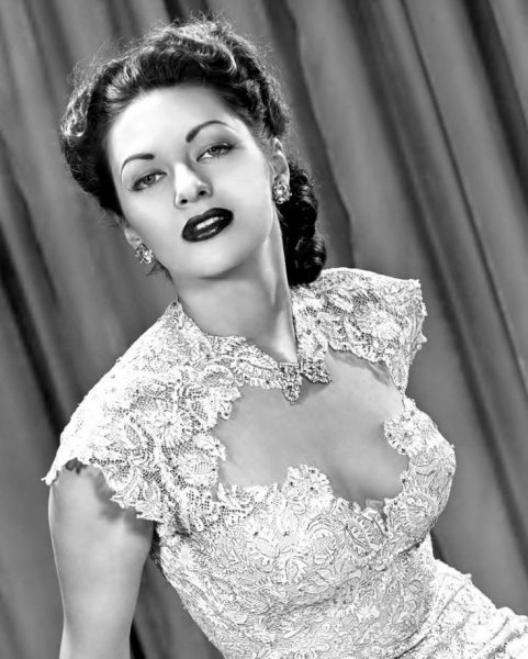 Актриса Ракель Уэлч