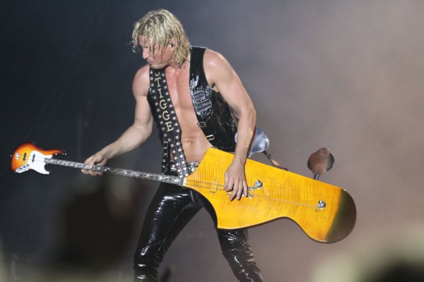 Смешной гитарист