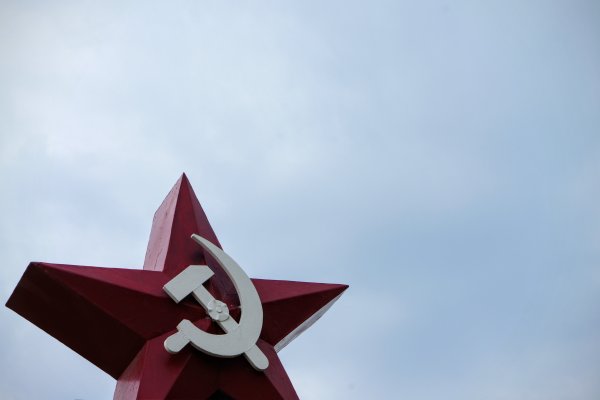 Монумент звезда Победы, Москва