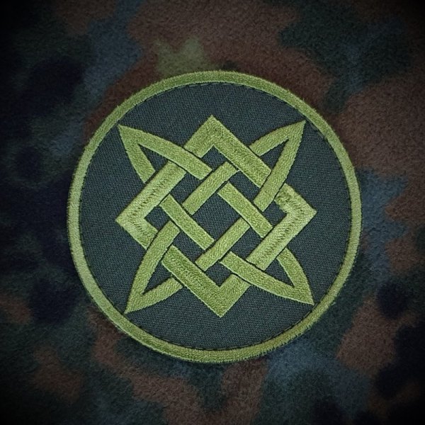 Славянская свастика квадрат Сварога