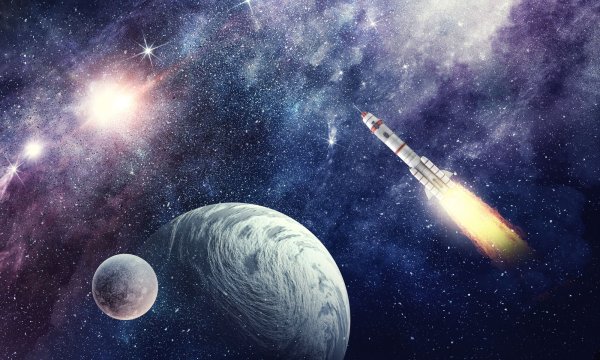 Космическое пространство с ракетой