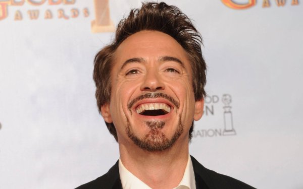 Знаменитостроберт Дауни младший