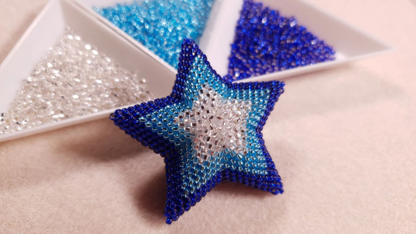 Звезда из бисера