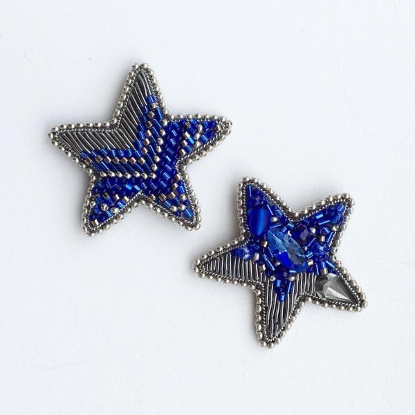 Брошка из бисера звезда