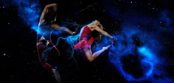 Человек на фоне звездного неба