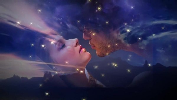 Двое на фоне космоса