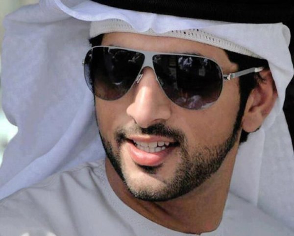 Шейх в очках