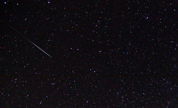 Темное звездное небо