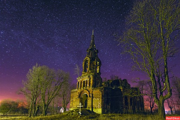 Церковь ночью