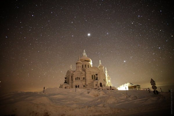 Белогорский монастырь звездное небо