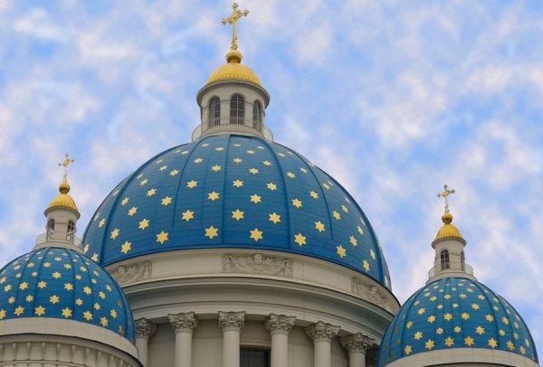 Троицкий собор Санкт-Петербург крест купол