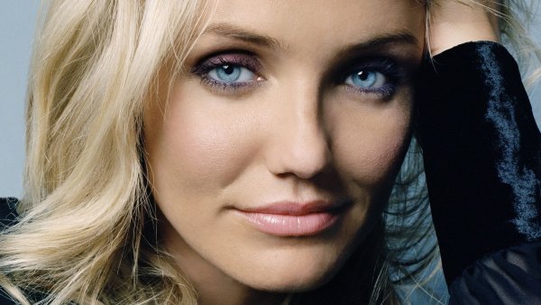 Никки Сандерсон