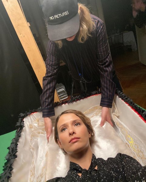 Русские звезды в гробу