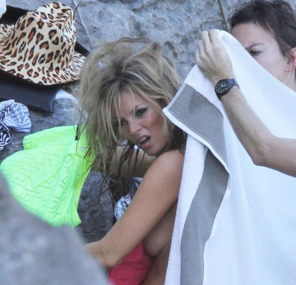 Эма вотцен без Нижнего белья