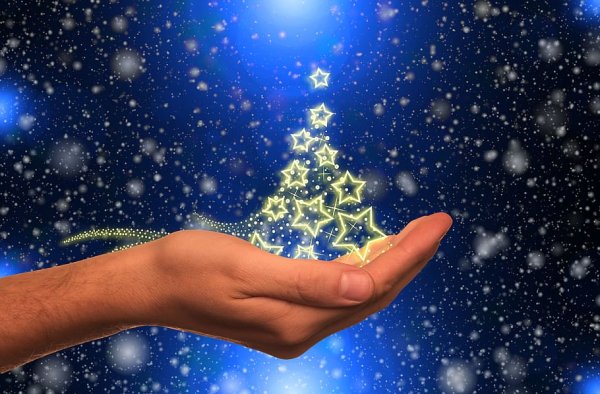 Аниме рука тянется к звездам