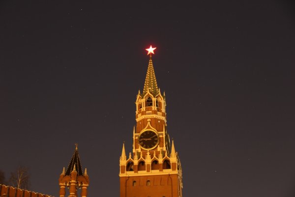 Спасская башня Рубиновая звезда