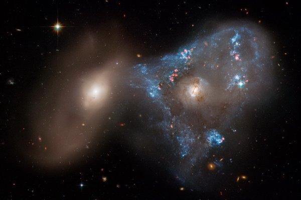Космос столкновение галактик