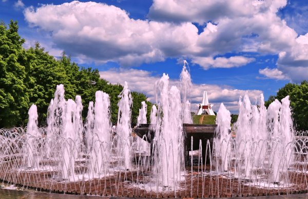 Фонтан на Кургане бессмертия Брянск