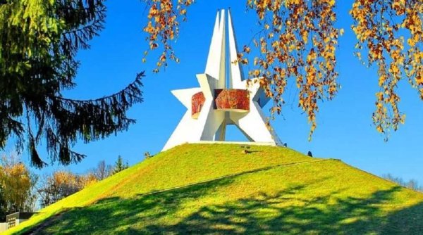 Памятник Курган бессмертия в Брянске