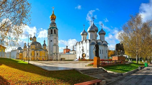 Осень река Вологда храмы