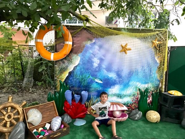 Цветочные качели