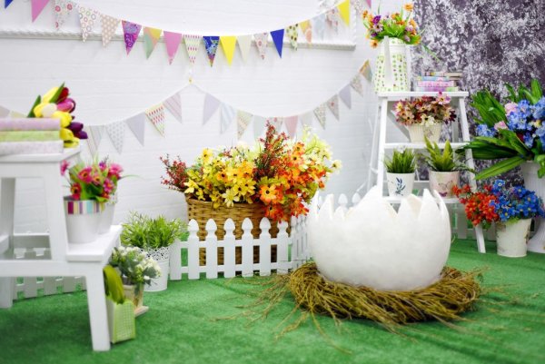 Фотозона с велосипедом на улице