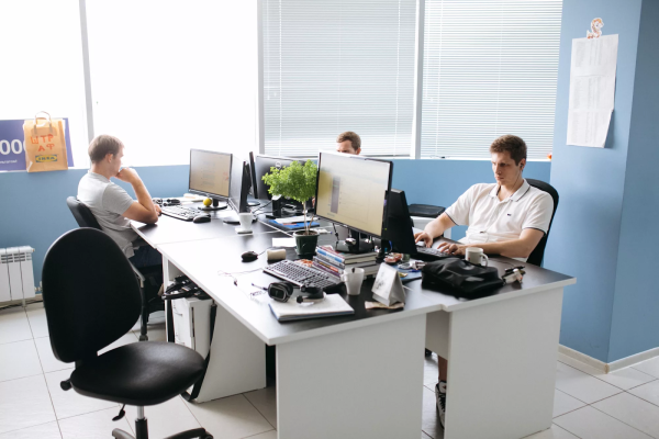 Много офисов