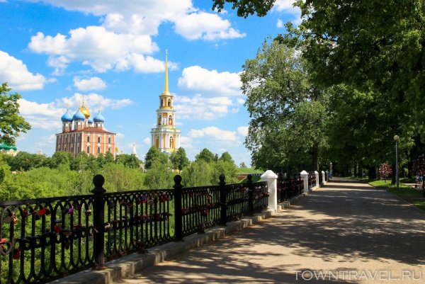 Соборная площадь Рязань