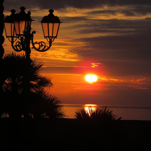 Фонари летом