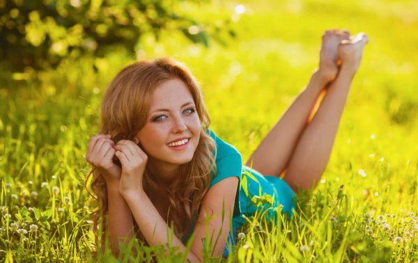 Девушки летом