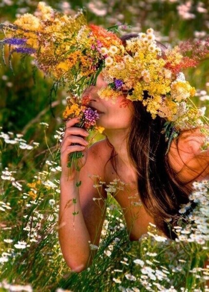 Красивые гифки девушки и лето