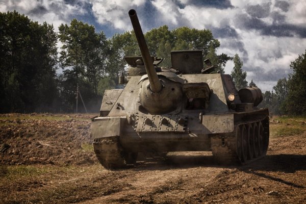 Поле танков