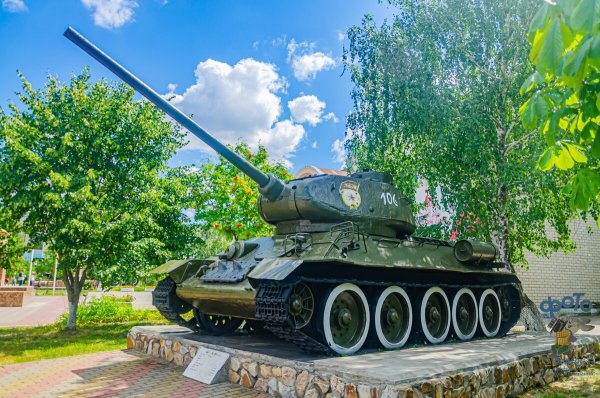 Мемориал танка т34 Хабаровск