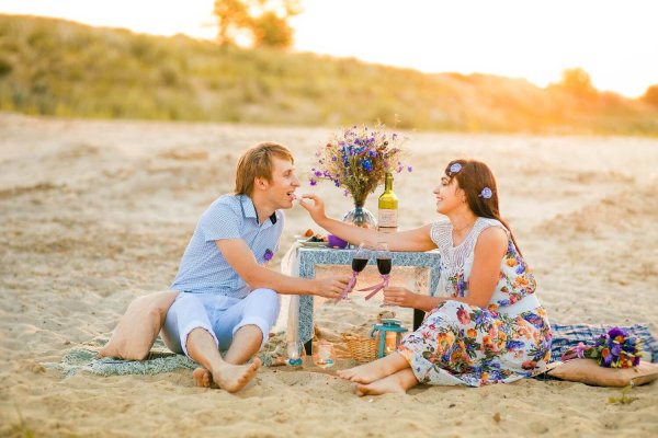 Влюбленные на качелях